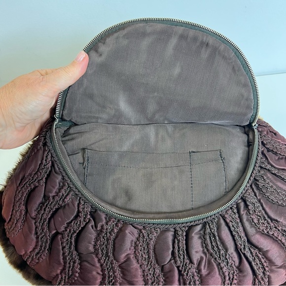 Vintage 40s Glam Luxury Beaver Fur
Clutch Hand Warmer Muff Handbag Bag
Evening - Picture 6 of 11